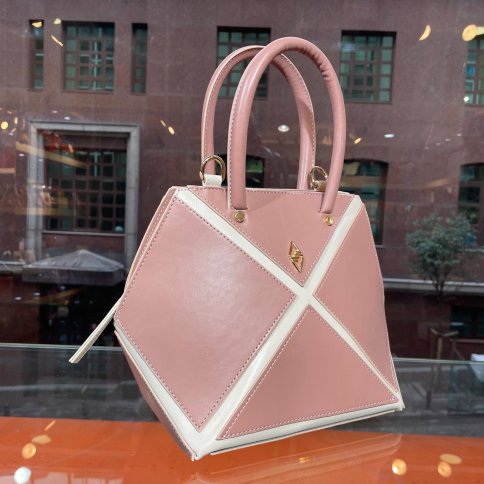 MULTI DIMENSIONAL FRAME BAG