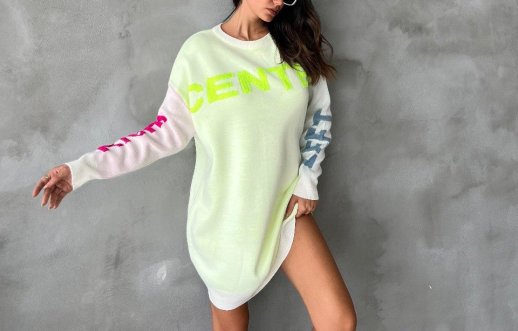 LONG OVERSIZED GRAPHIC SWEATER