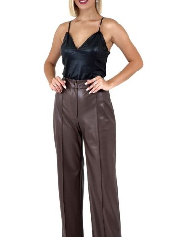 BAGGY STYLE FAUX LEATHER PANT