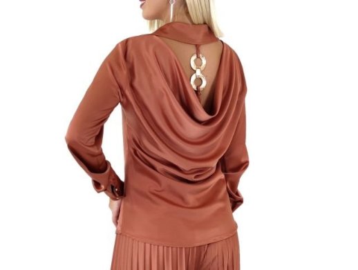 SILKY LONG SHIRT WITH OPEN BACK AND METAL DETAIL