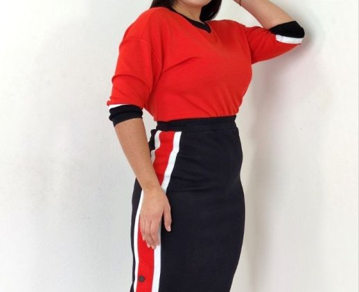 V NECK TOP WITH BODY CON SKIRT WITH SPORT STRIPE DETAILING